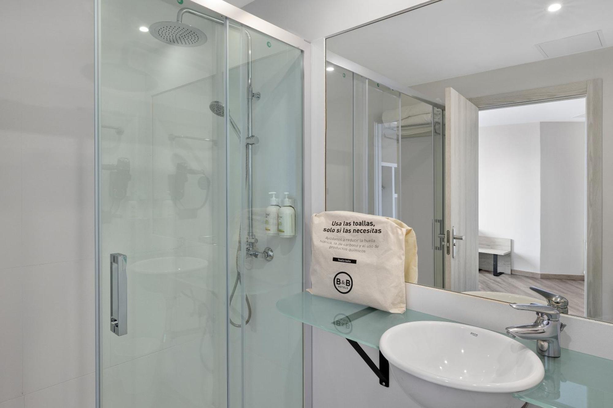B&B Hotel Comarca de Vigo Buitenkant foto