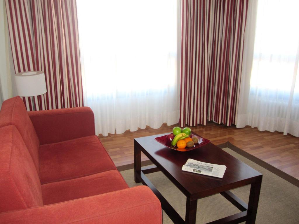 B&B Hotel Comarca de Vigo Buitenkant foto