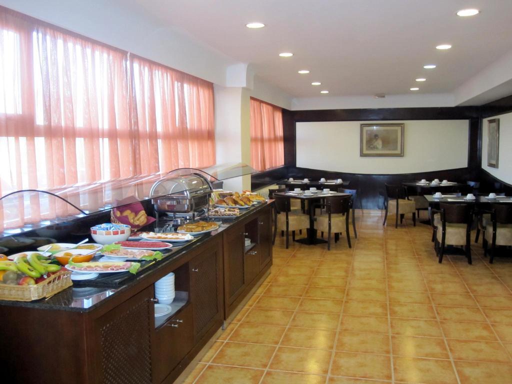 B&B Hotel Comarca de Vigo Buitenkant foto
