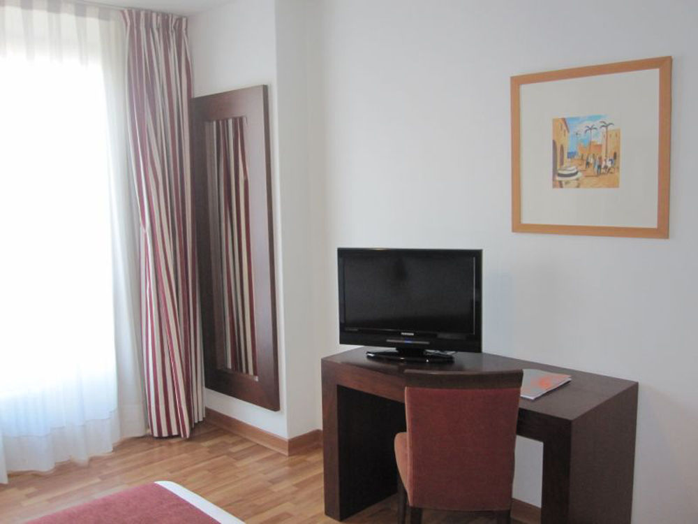 B&B Hotel Comarca de Vigo Buitenkant foto